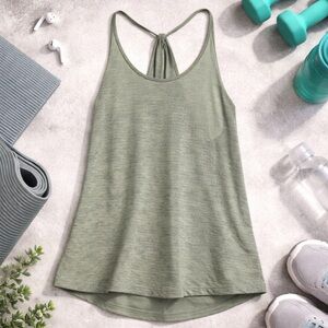 EUC Womens Zella Grey Athletic Tank Spaghetti Strap Back Cross Open Sz Small